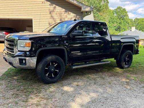 Black 2014 GMC Sierra 1500 SLE