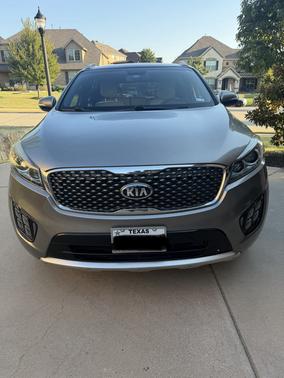 Silver 2016 Kia Sorento SXL