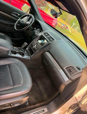 Silver 2018 Ford Explorer Sport