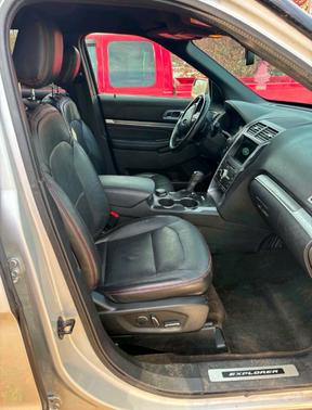 Silver 2018 Ford Explorer Sport