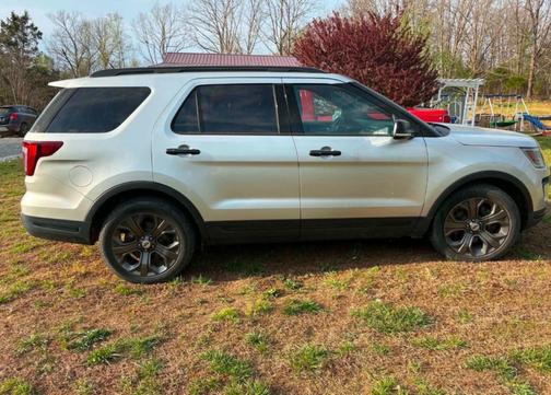 Silver 2018 Ford Explorer Sport