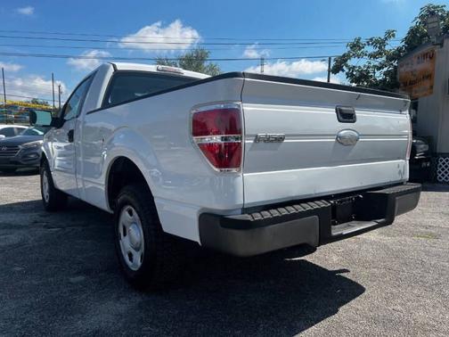 White 2009 Ford F-150 XL