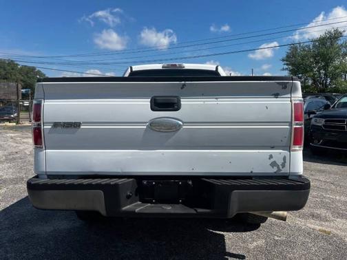White 2009 Ford F-150 XL