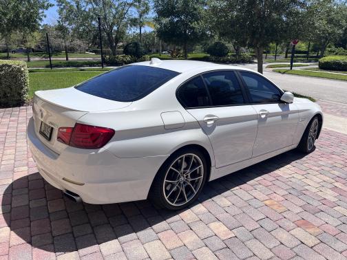 2011 BMW 550 i
