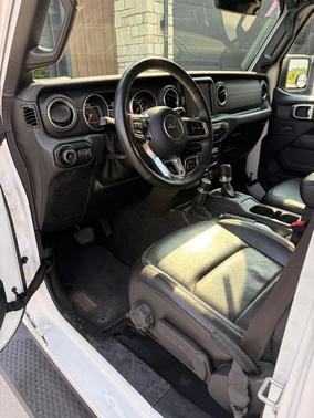 White 2018 Jeep Wrangler Unlimited Sahara
