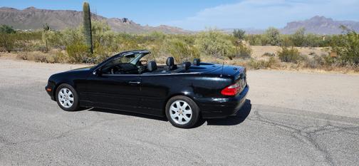 Black 2002 Mercedes-Benz CLK-Class 320 Cabriolet
