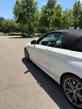 White 2016 BMW M235 i