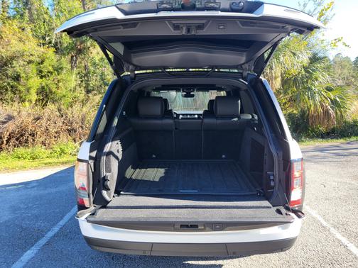 2017 Land Rover Range Rover 5.0L Supercharged LWB