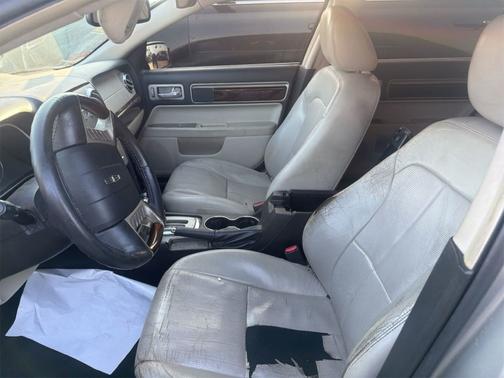 Beige 2009 Lincoln MKZ Base