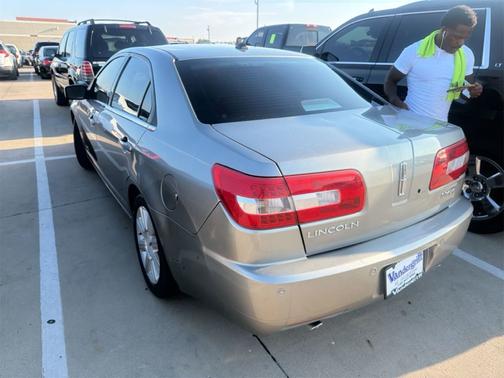 Beige 2009 Lincoln MKZ Base
