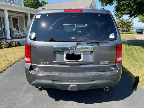 Gray 2014 Honda Pilot Touring