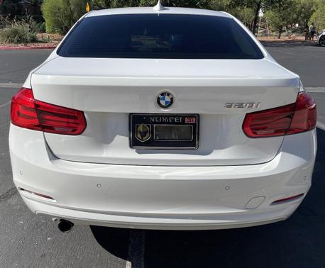 White 2016 BMW 320 i