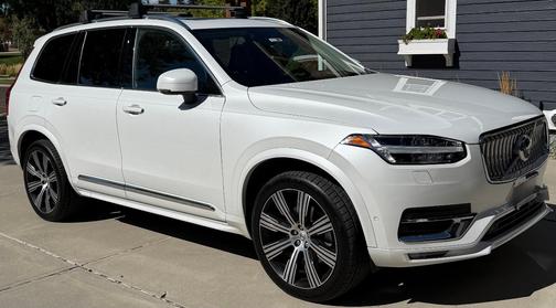 White 2021 Volvo XC90 T6 Inscription