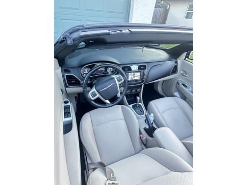 2014 Chrysler 200 Touring