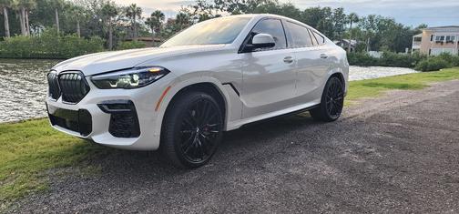 2022 BMW X6 xDrive40i
