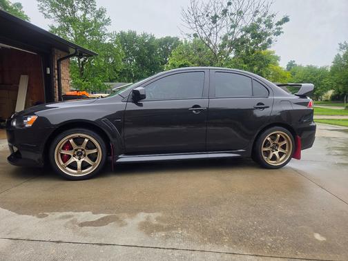 Black 2014 Mitsubishi Lancer Evolution GSR
