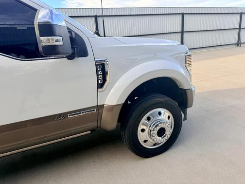 White 2022 Ford F-450 King Ranch
