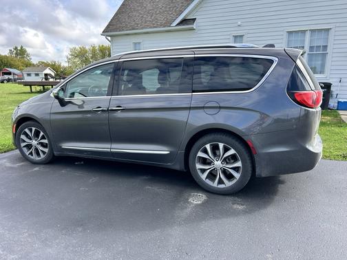2017 Chrysler Pacifica Limited