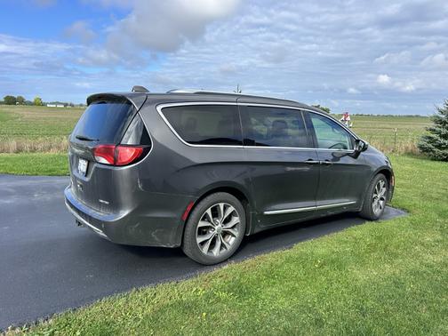2017 Chrysler Pacifica Limited