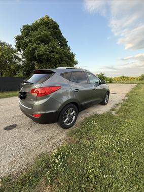 Gray 2014 Hyundai TUCSON SE