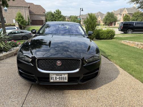 2017 Jaguar XE 25t Premium