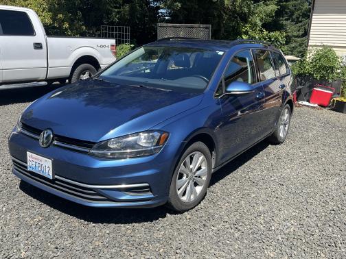 2018 Volkswagen Golf SportWagen TSI S