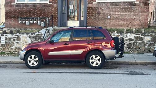 2005 Toyota RAV4 Base