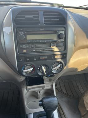 2005 Toyota RAV4 Base