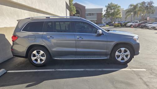2017 Mercedes-Benz GLS 450 4MATIC