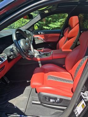 Black 2025 BMW X6 M Base