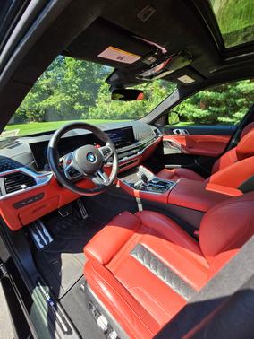 Black 2025 BMW X6 M Base