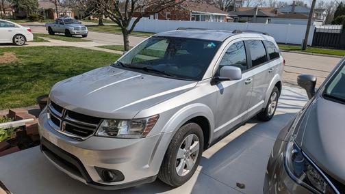 Silver 2012 Dodge Journey SXT