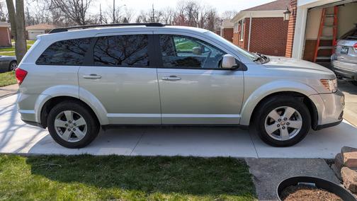Silver 2012 Dodge Journey SXT