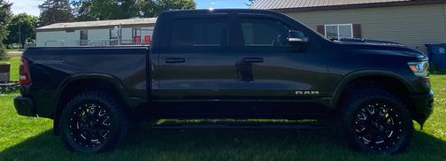 Black 2021 RAM 1500 Laramie