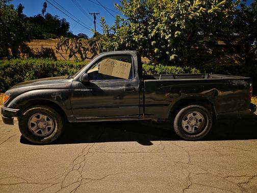 Black 2001 Toyota Tacoma Base