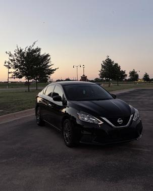 Black 2017 Nissan Sentra SV