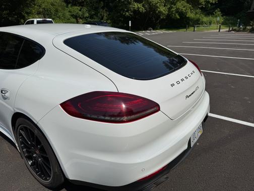 2015 Porsche Panamera GTS