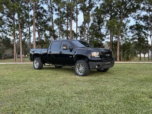 2008 GMC Sierra 2500 SLT H/D Crew Cab