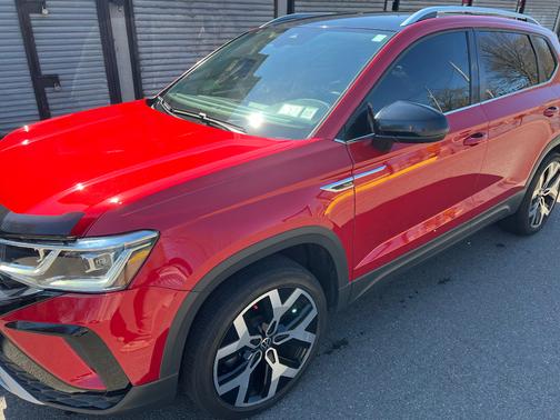 Red 2022 Volkswagen Taos 1.5T SEL