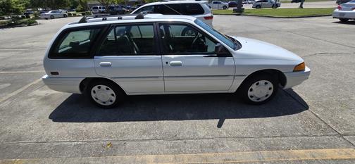 1996 Ford Escort LX