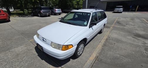 1996 Ford Escort LX