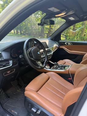 White 2019 BMW X5 xDrive40i