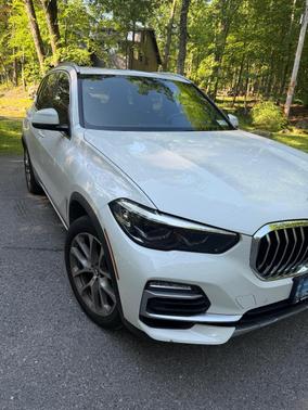 White 2019 BMW X5 xDrive40i