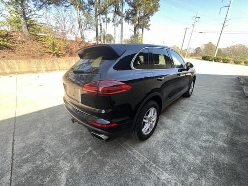 2016 Porsche Cayenne Cayenne