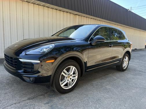 2016 Porsche Cayenne Cayenne
