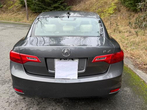 2013 Acura ILX 2.0L Technology