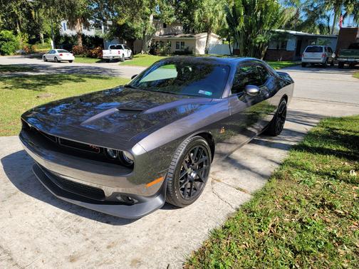 Gray 2015 Dodge Challenger R/T Scat Pack