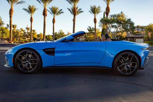 Blue 2021 Aston Martin Vantage Base