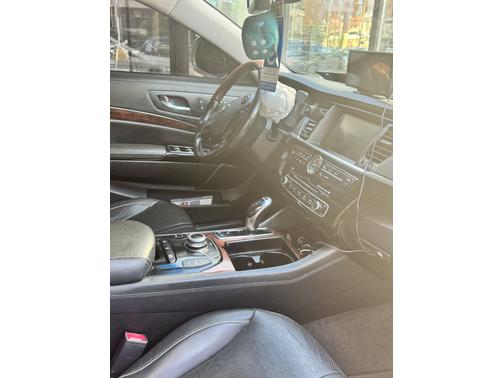2015 Kia K900 Luxury