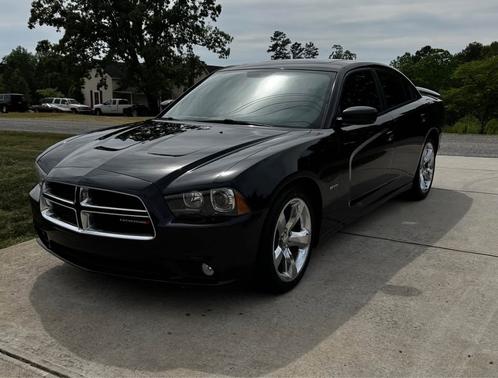 Black 2014 Dodge Charger R/T